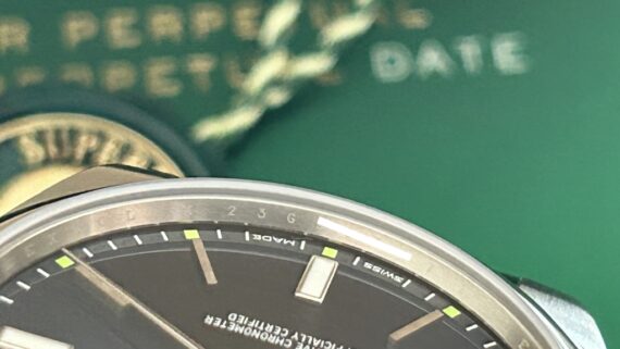 Rolex Oyster Perpetual 114300 (122017)