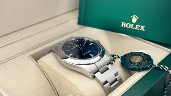 Rolex Oyster Perpetual 114300 (122017)