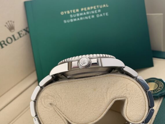 Rolex Submariner Date 116610LV (05/2017)