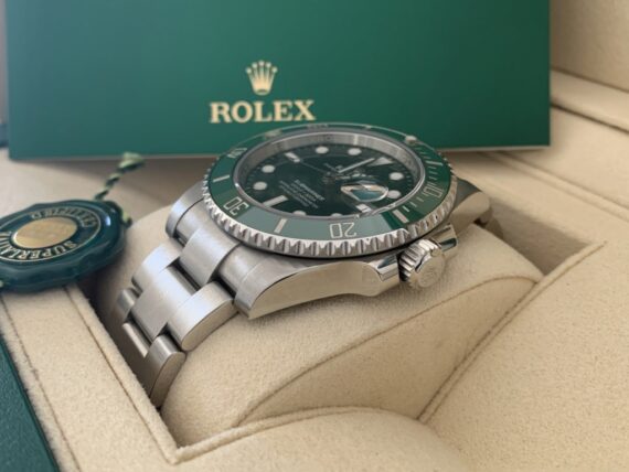 Rolex Submariner Date 116610LV (05/2017)